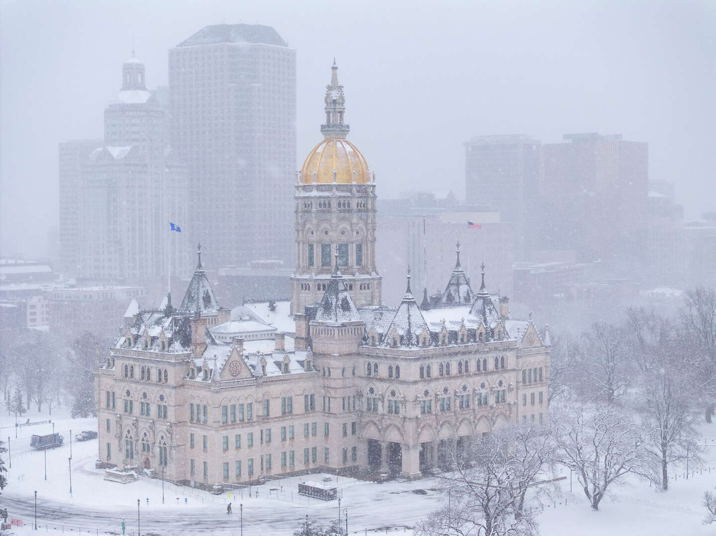 Hundreds remain without power in CT after winter storm