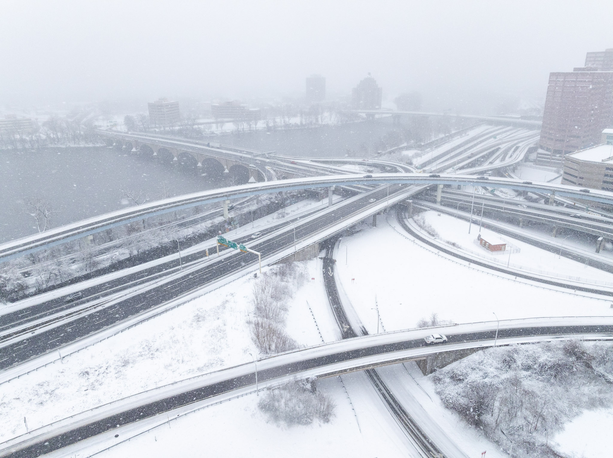 NWS Black ice possible in CT today before heavy rain and wind storm