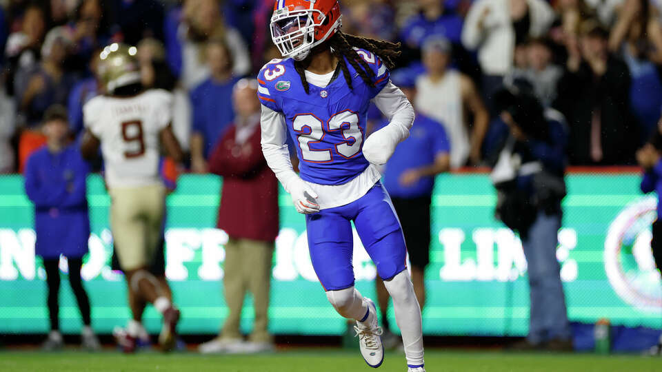 Florida cornerback Jaydon Hill is transferring to Texas A&M.