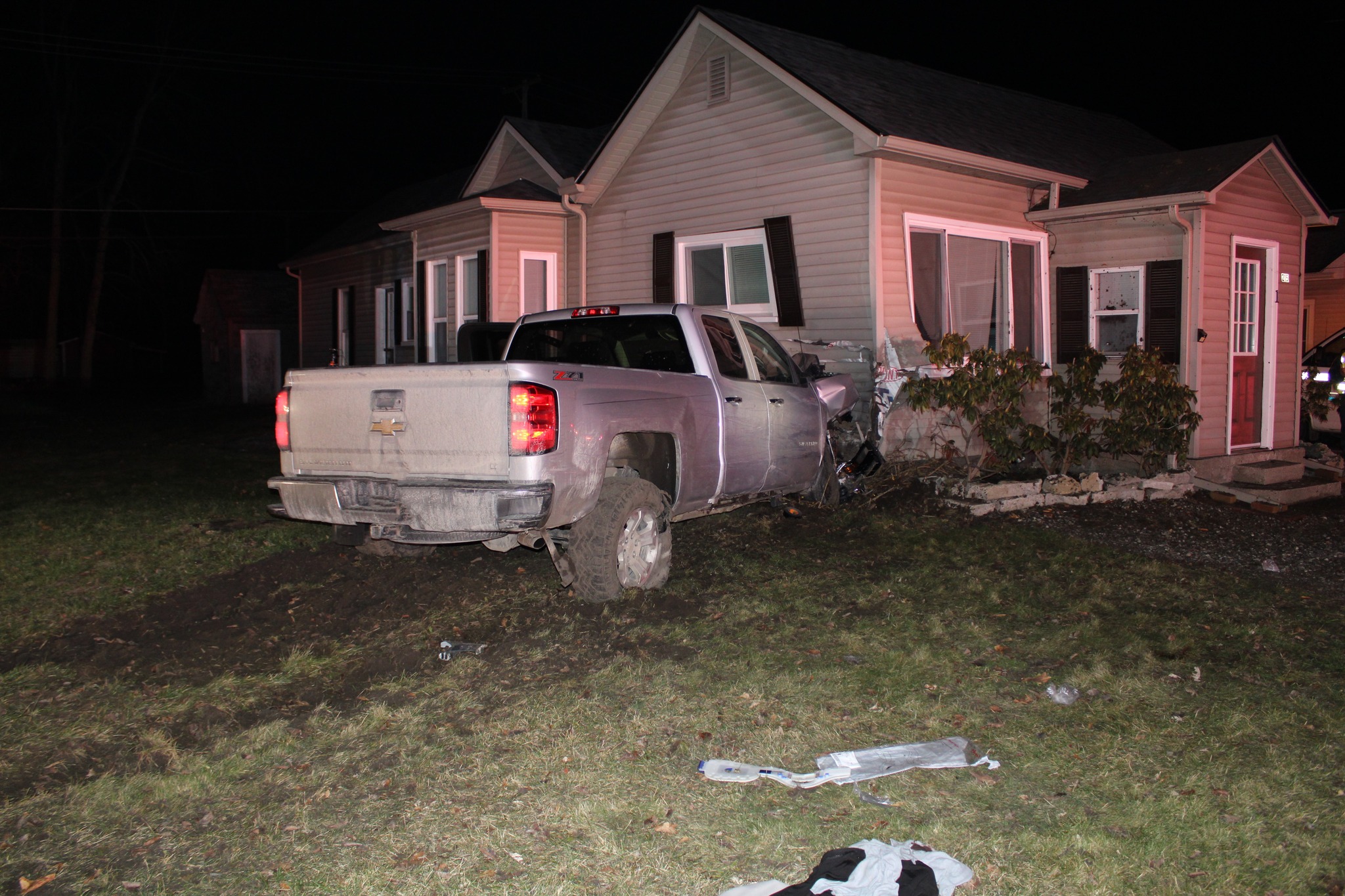 Spike strips end high-speed chase in Tuscola County