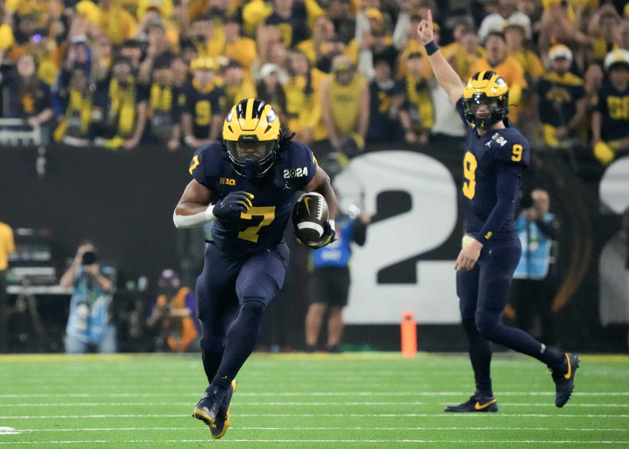 Michigan RBs Blake Corum Donovan Edwards fuel national title win