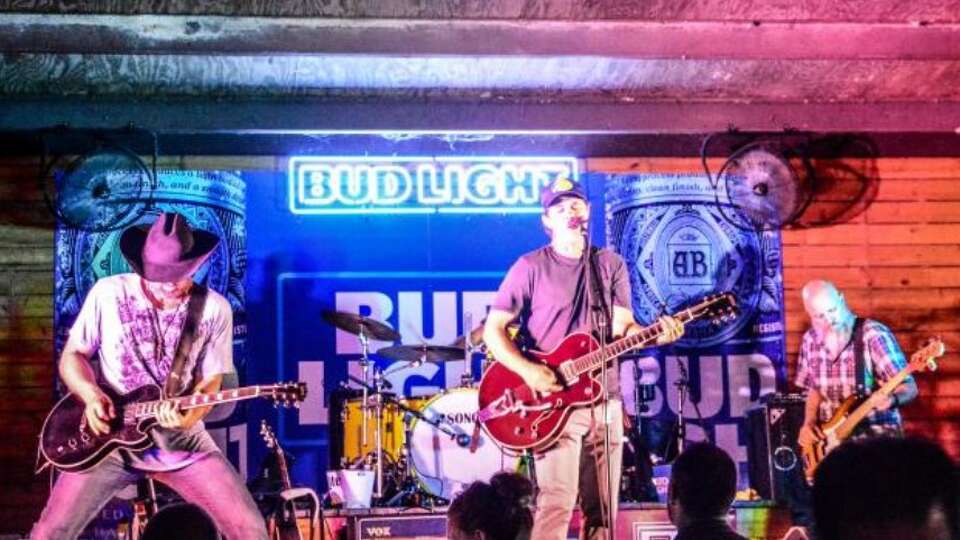 A band performs at Wildcatter Saloon in Katy