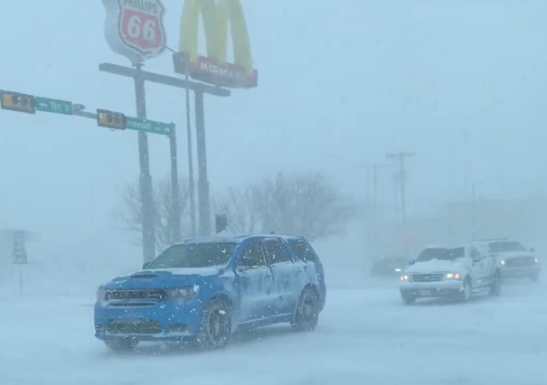 Intense blizzard pummels Texas Panhandle with inches of snow