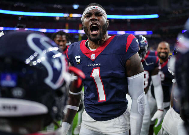 Jimmie Ward of the Houston Texans leads a huddle prior to a game against the Cleveland Browns at NRG Stadium on Dec. 24, 2023 in Houston.