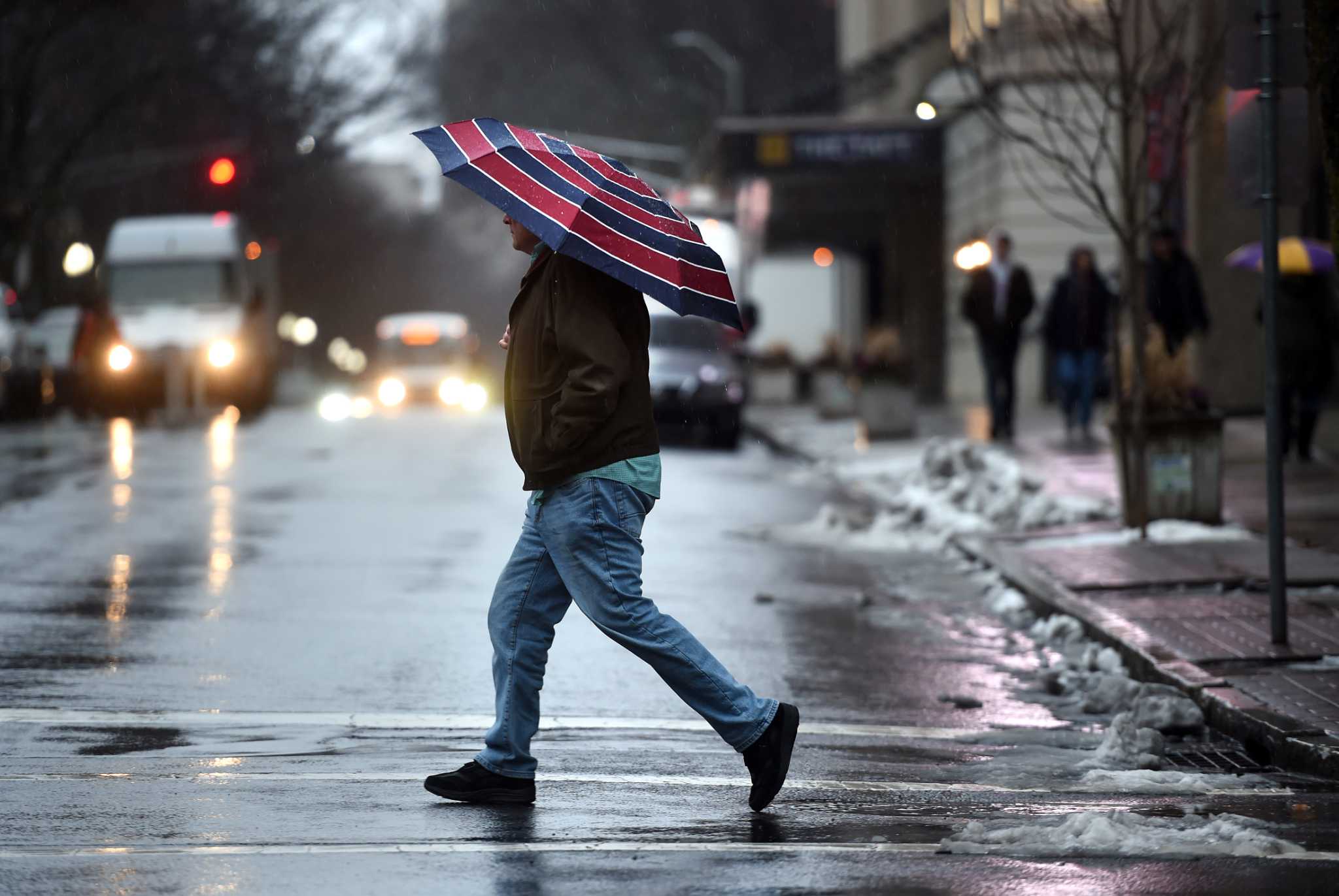 Flood watches and high wind warnings issued in CT ahead of major storm