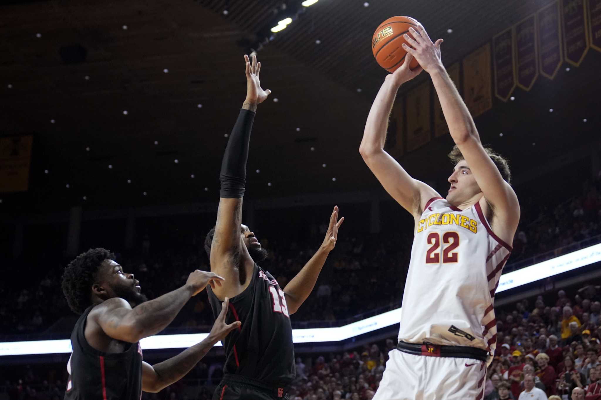 Iowa State Knocks Off Houston, Nation's Last Undefeated Team, 57-53