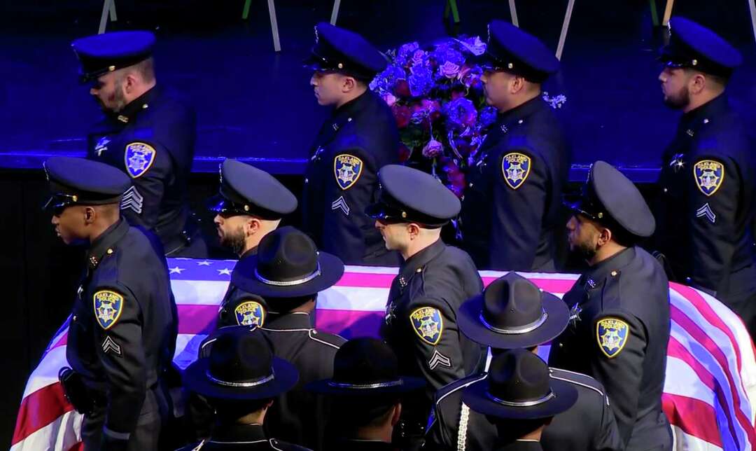 Memorial Service Honors Slain Oakland Police Officer Tuan Le