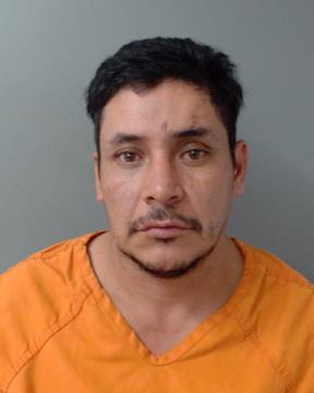 Laredo PD: Drunk driver tried offering bribe to police officers