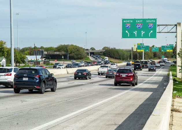 HOUSTON, TEXAS - Among cities globally, Houston has the 312th worst traffic and the 25th worst in the U.S. - thought the area remains in the top 10 when it comes to worst peak rush hour commutes.