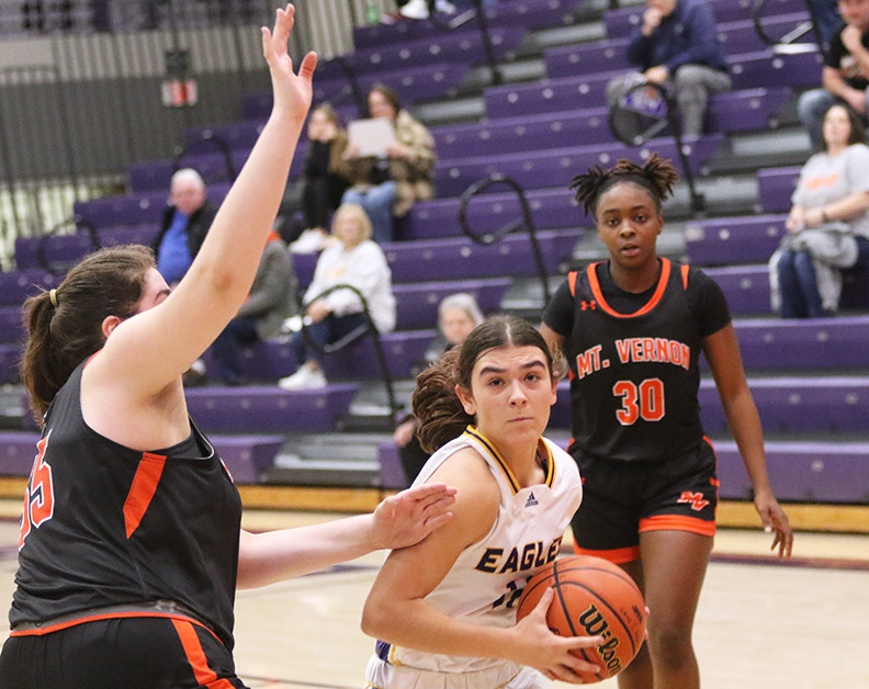 Alton, CM both drop one slot in girls basketball state polls