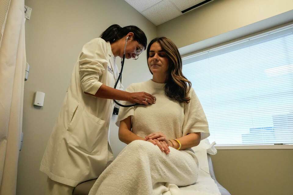 Houston Methodist gives pregnant woman heart valve in landmark surgery