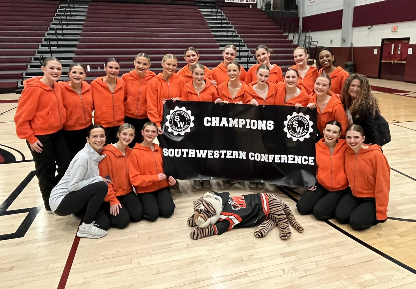 Edwardsville Dance Team Wins Swc Championship