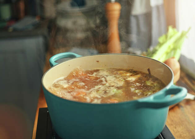 Your job this weekend: Make a big ol' pot o' somethin'.