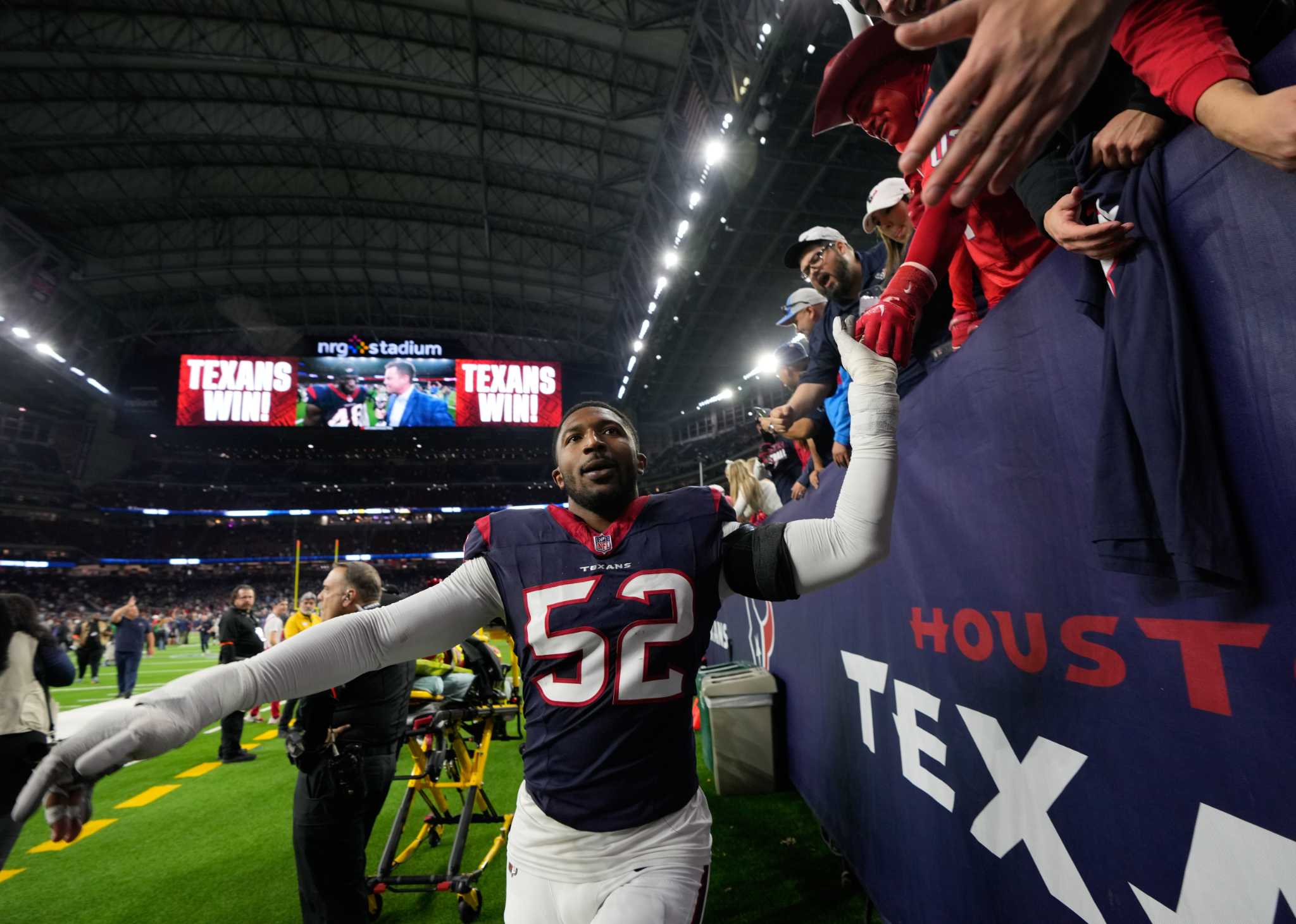 Texans Playoff Notebook: Houston Handling Injuries With Caution