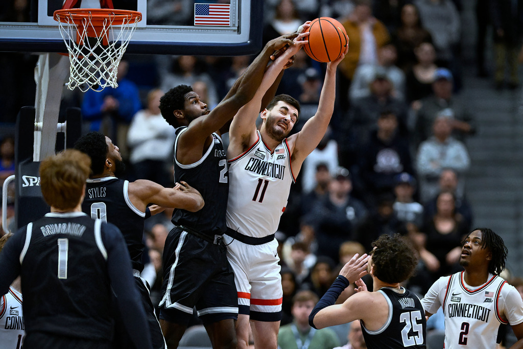 UConn Men's Basketball Team Impresses Georgetown's Ed Cooley