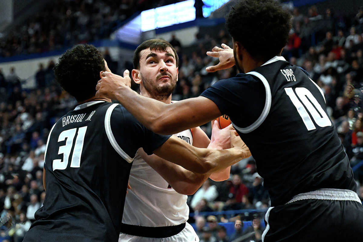 Alex Karaban Lead UConn Men's Basketball Over Georgetown