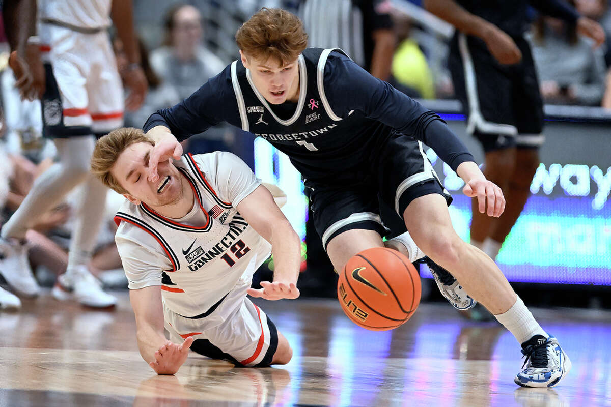 Alex Karaban Lead UConn Men's Basketball Over Georgetown