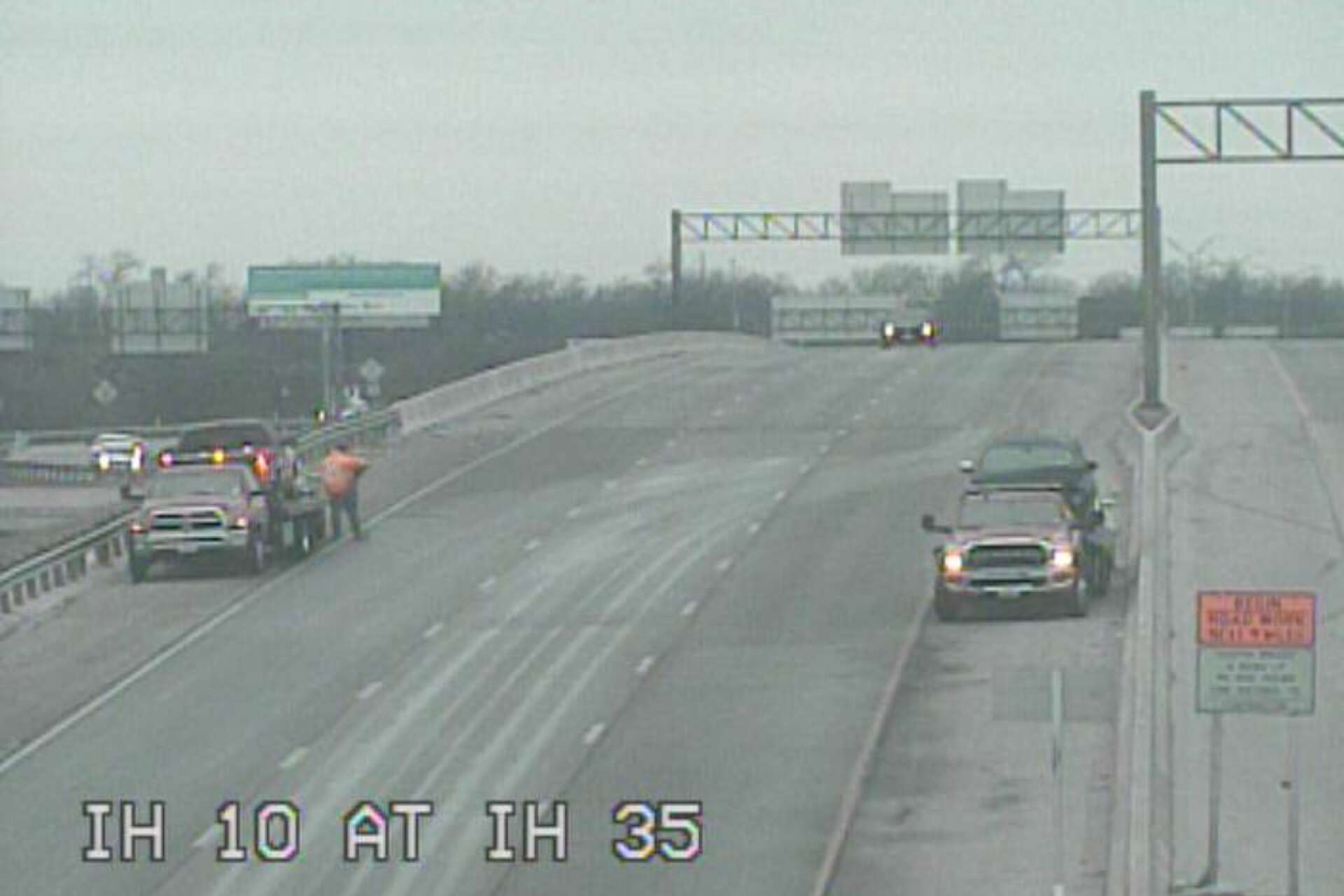 Crashes reported on Texas highways due to ice