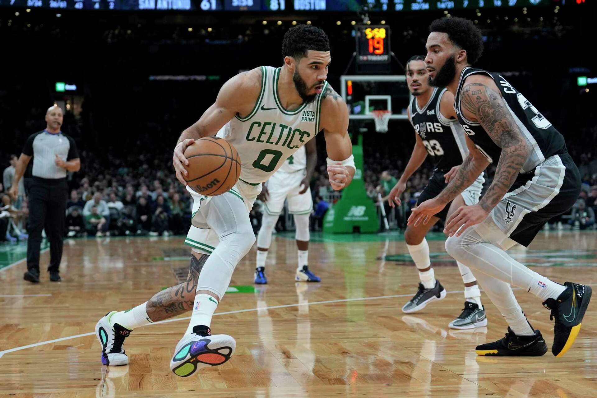Spurs vs. Celtics: How to watch the game, notable stats, player news