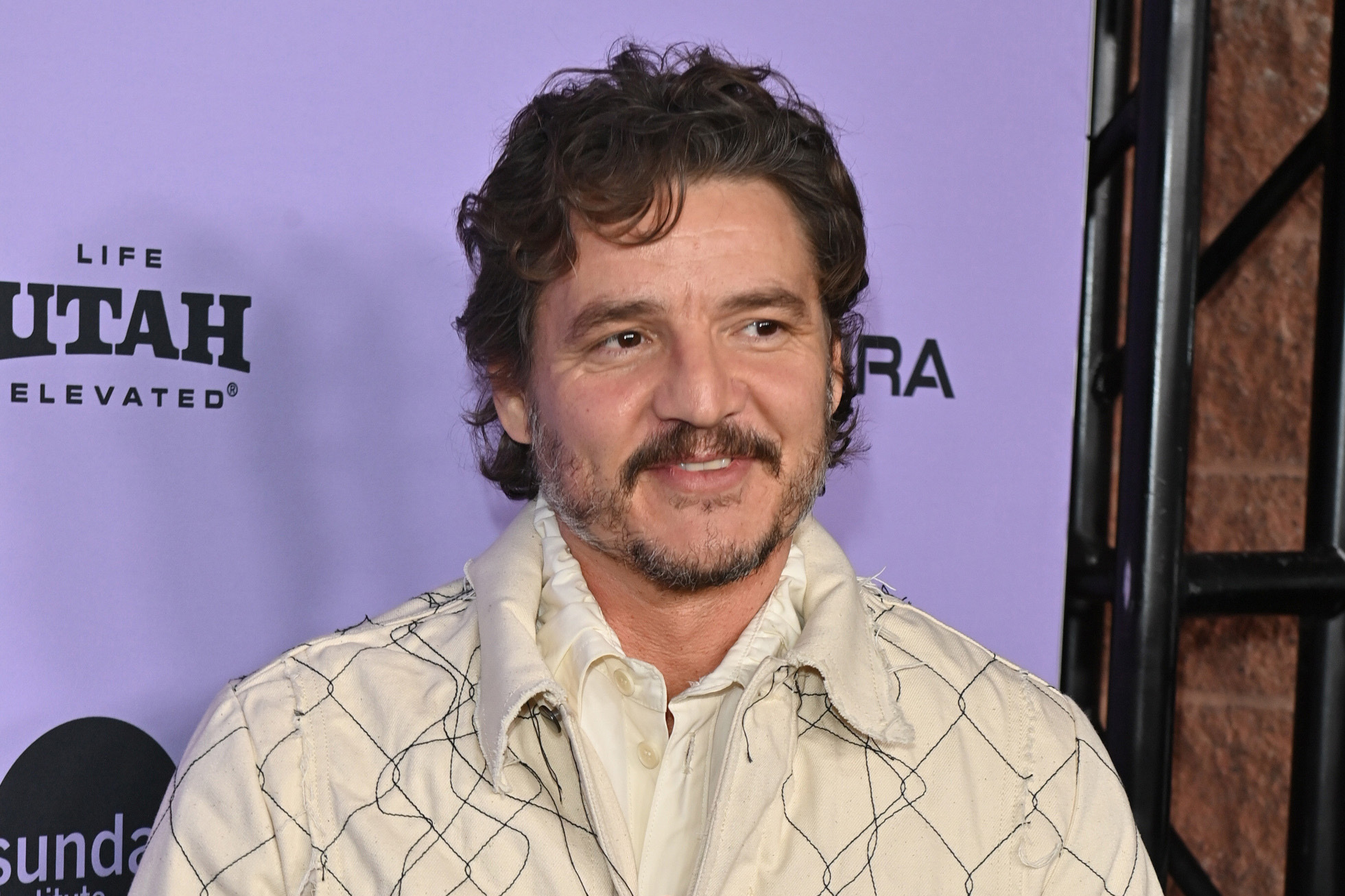 Pedro Pascal Auckland'daki Sundance film çekiminde