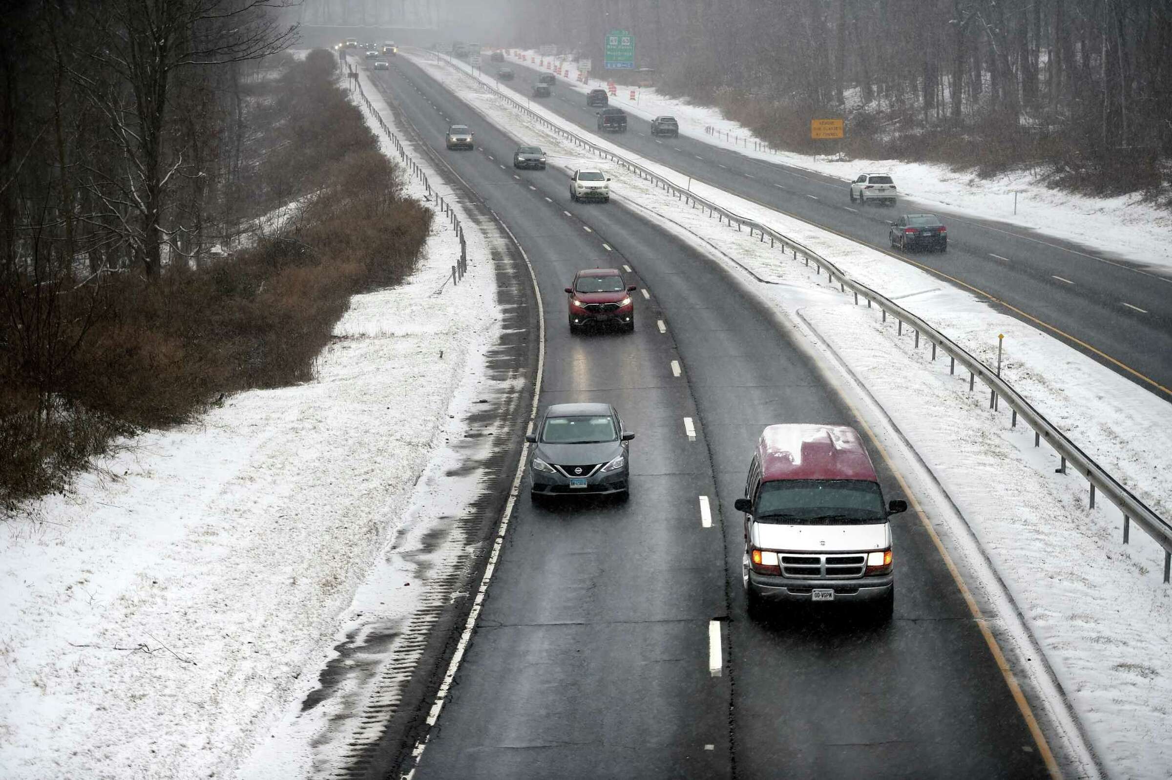 Windshield wipers up before it snows? What CT drivers should know.