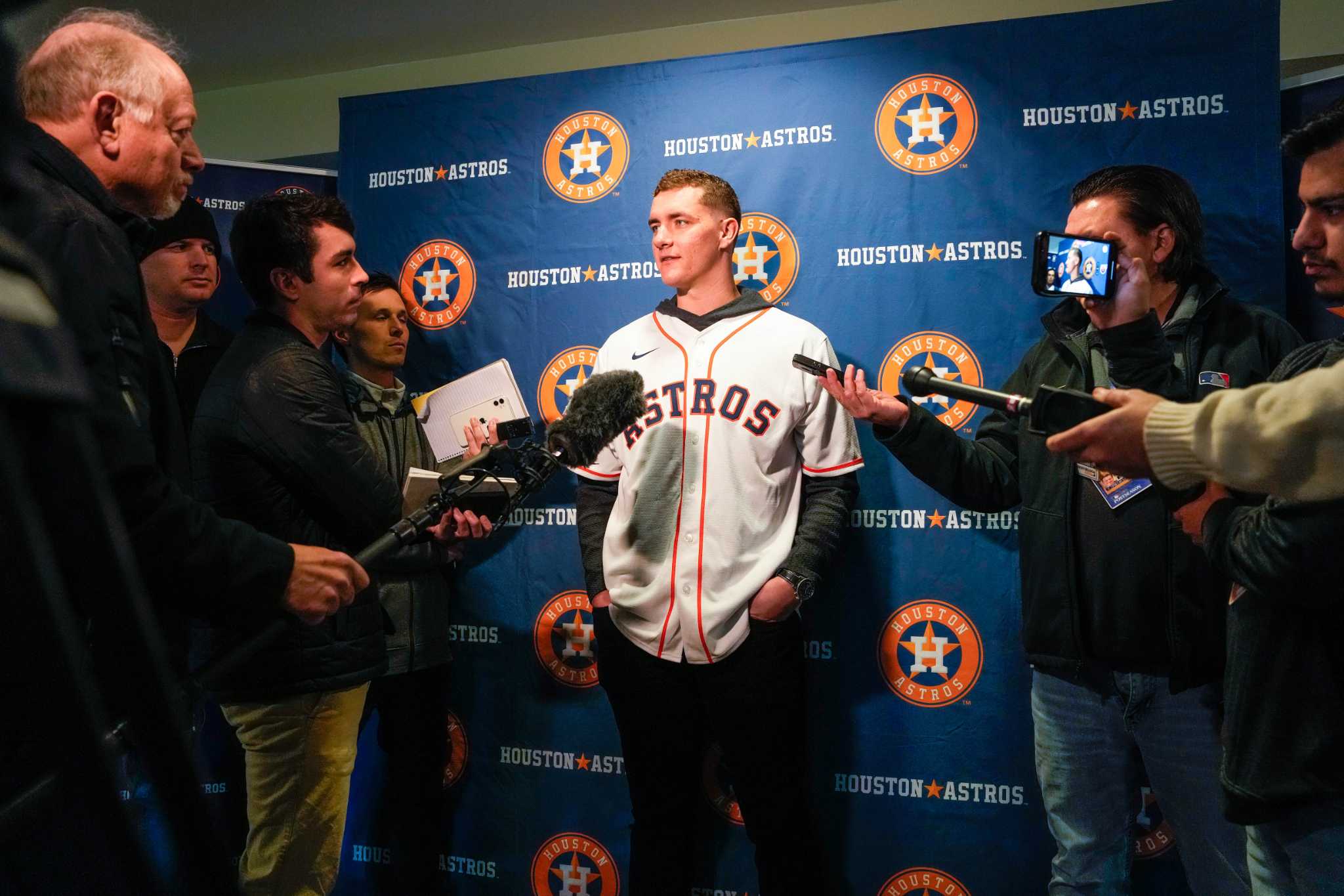 Houston Astros: Alex Bregman focused on upcoming season, not contract