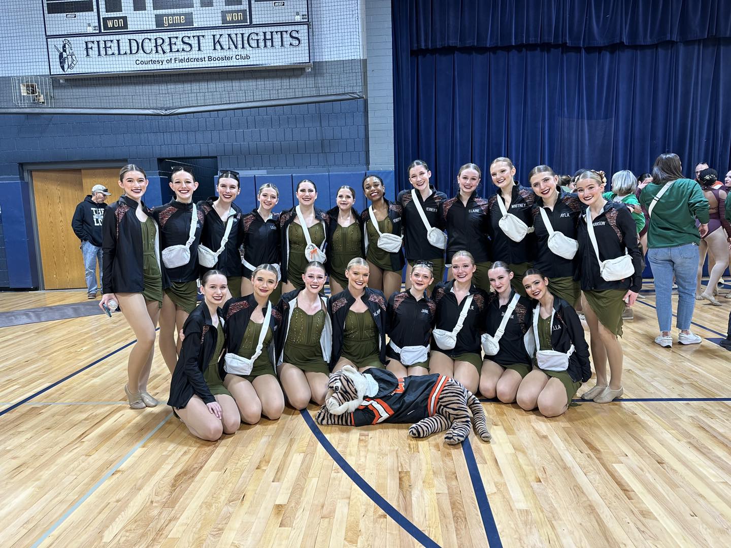 Edwardsville dance qualifies for state with secondplace finish