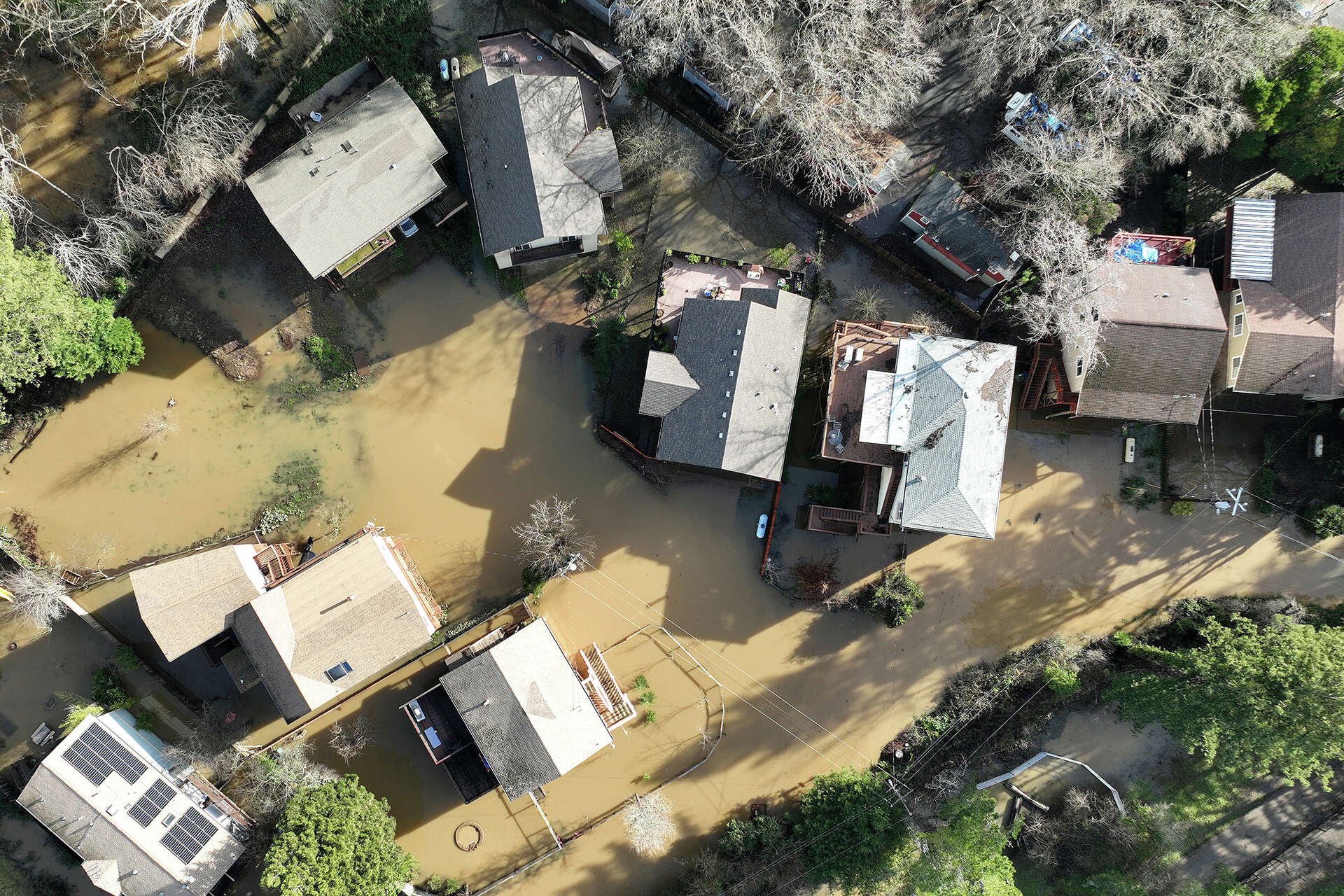 North Bay town gets 4 inches of rain in a day, flood advisory issued