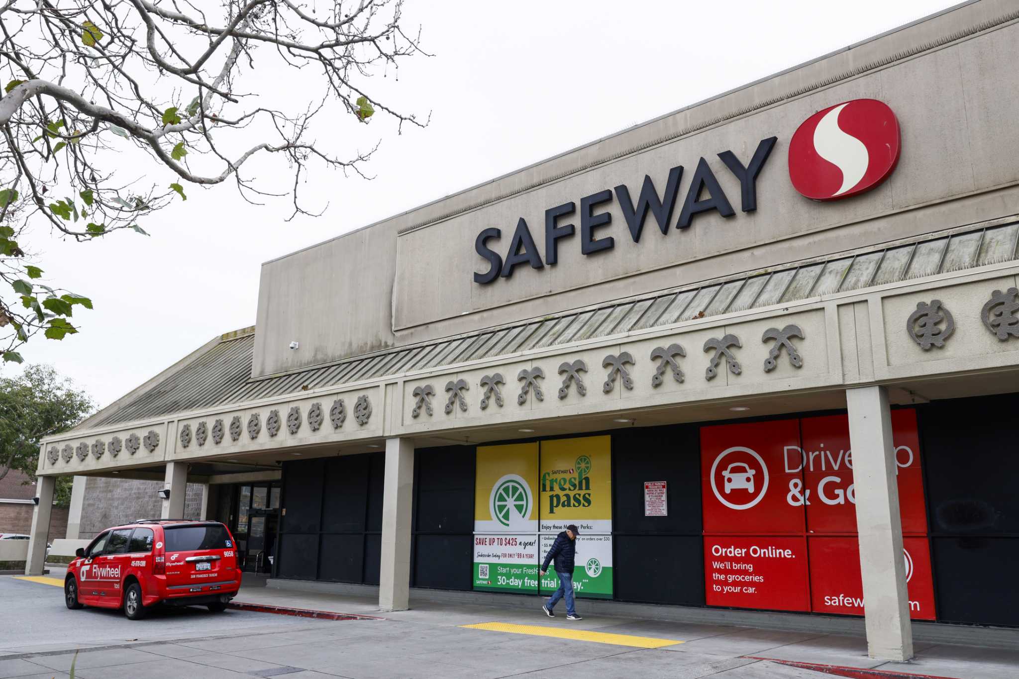 De onrustige safeway bij Fillmore in San Francisco blijft tot 2025 open