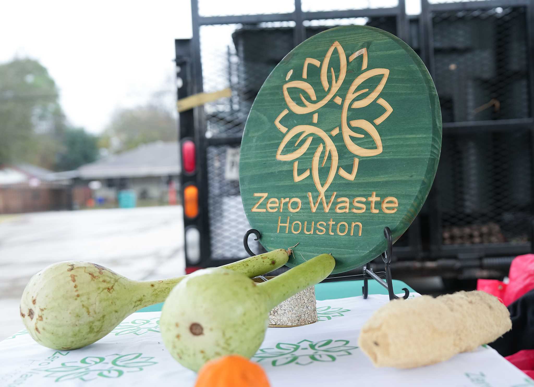How to use Houston's free composting pilot program