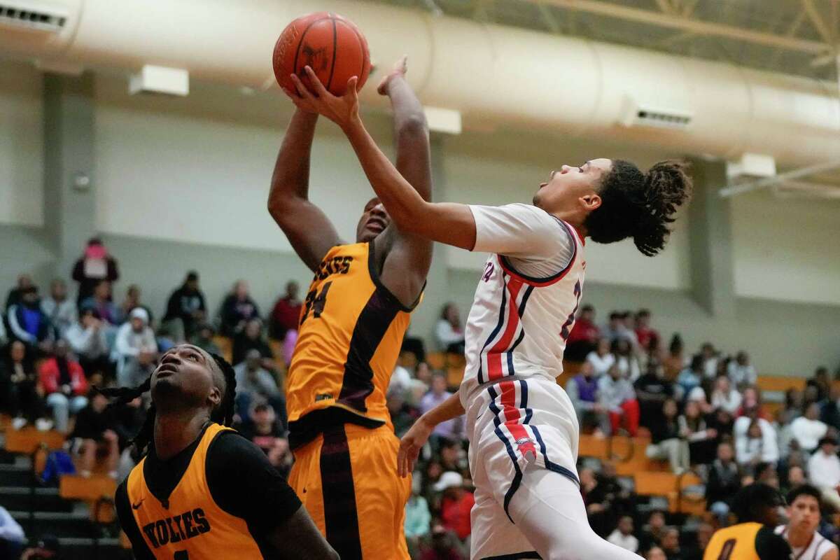Beaumont United falls to Atascocita 64 to 56 