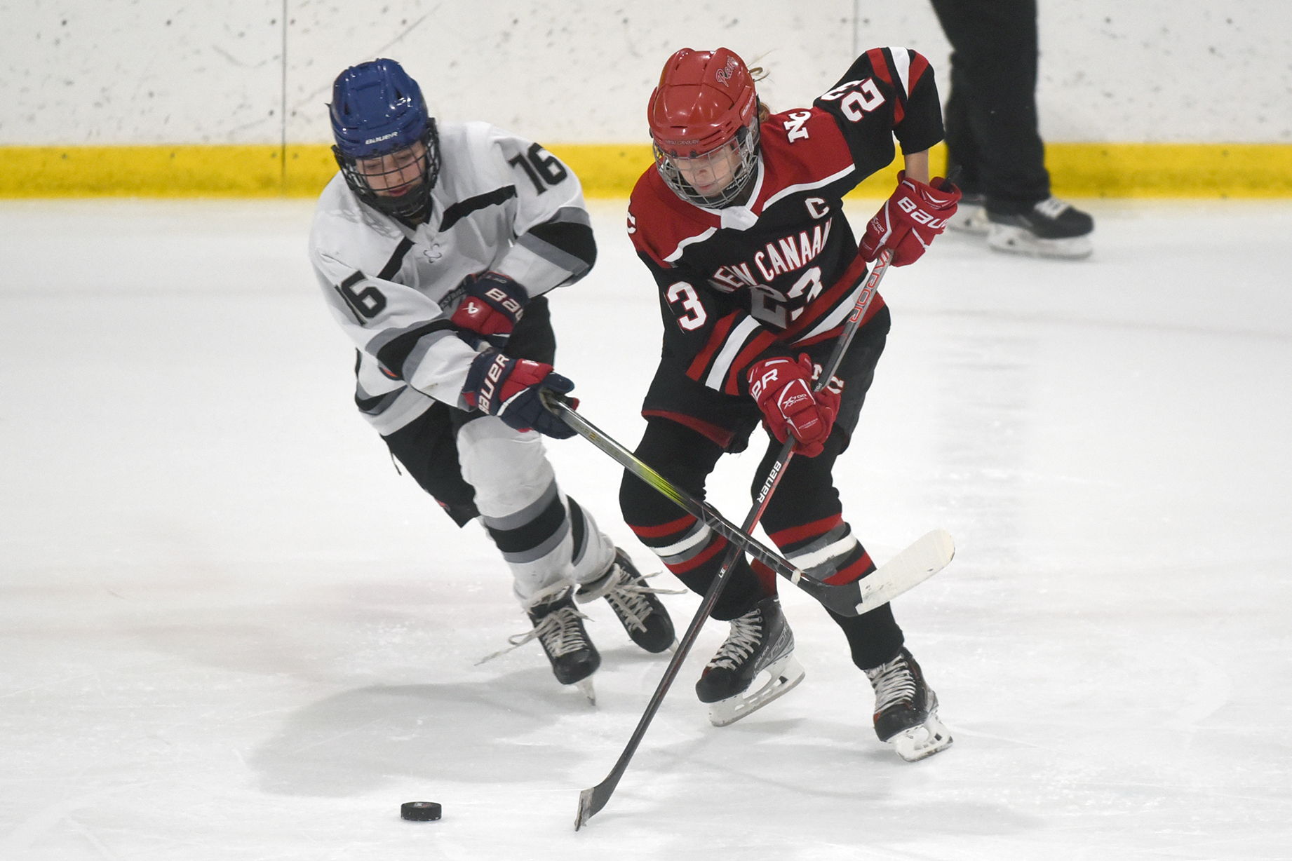 New Canaan girls ice hockey blanks Stamford/Westhill/Staples