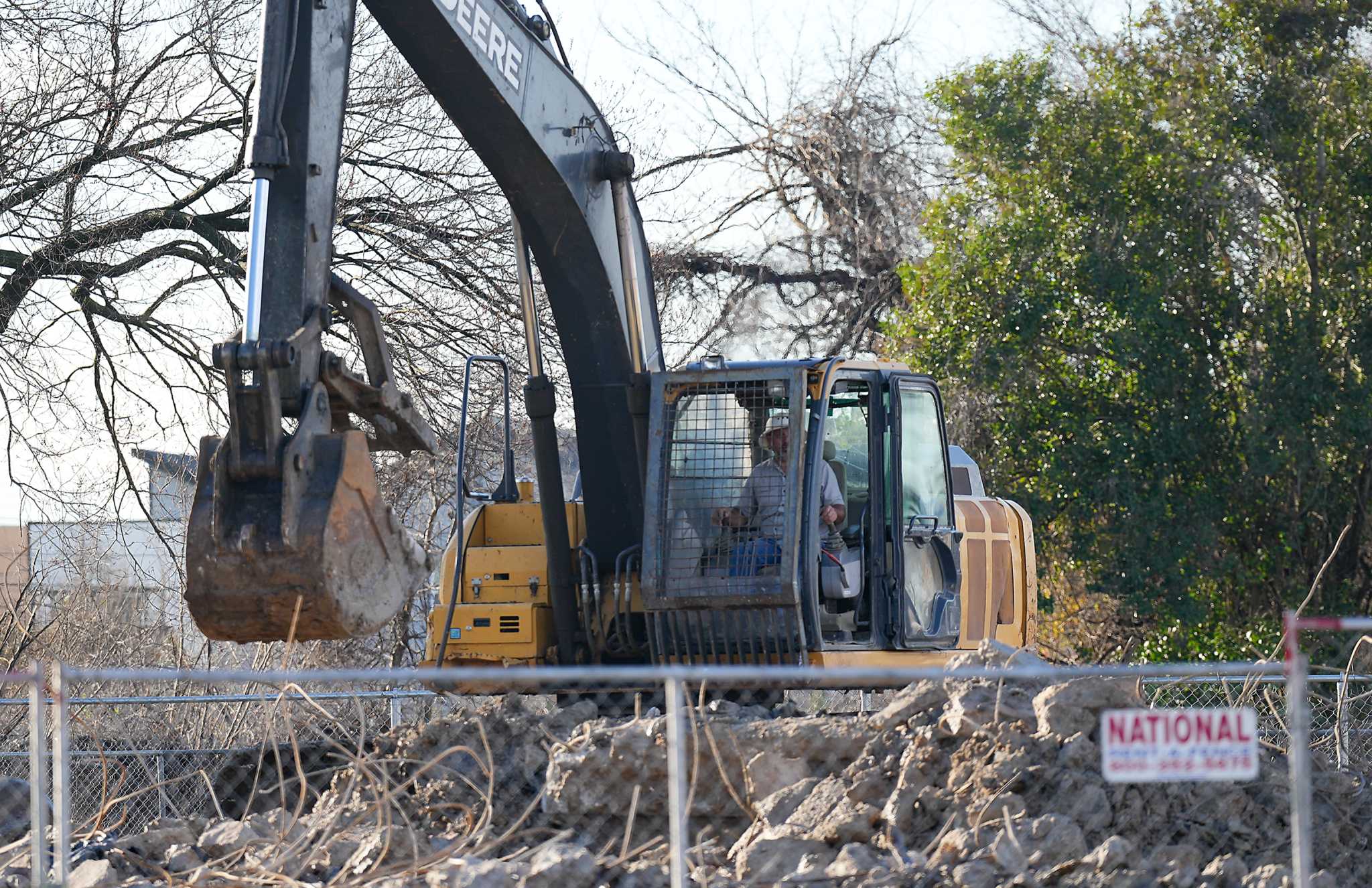 Houston Housing Authority says site where tanks once leaked now safe