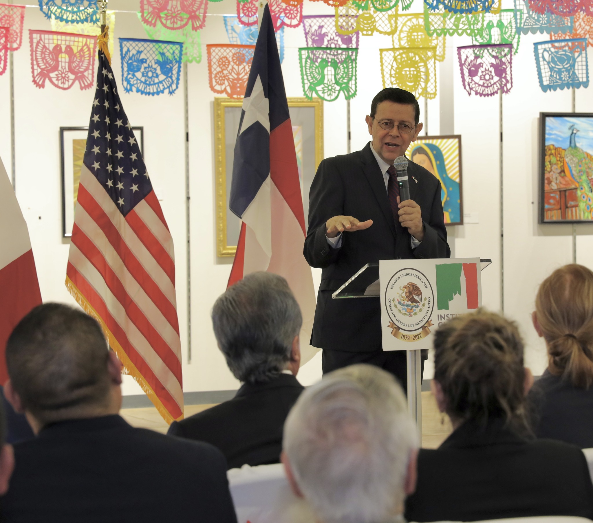 Consulado General de México en Laredo analiza plazos para votación