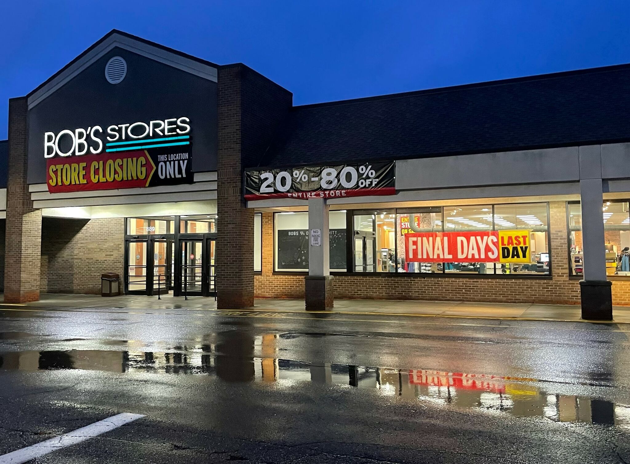 Bob's 2025 stores footwear