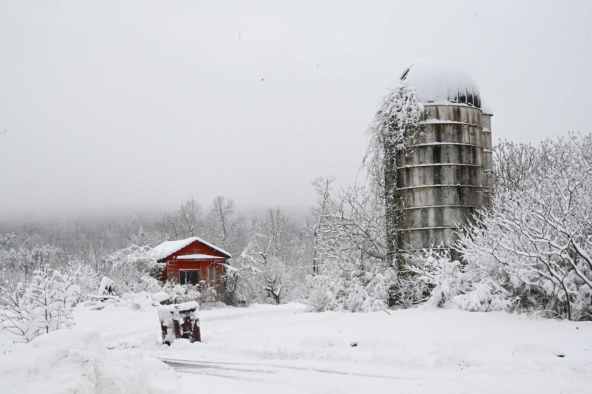 School delays, power outages in Montgomery, Sullivan, Fulton counties