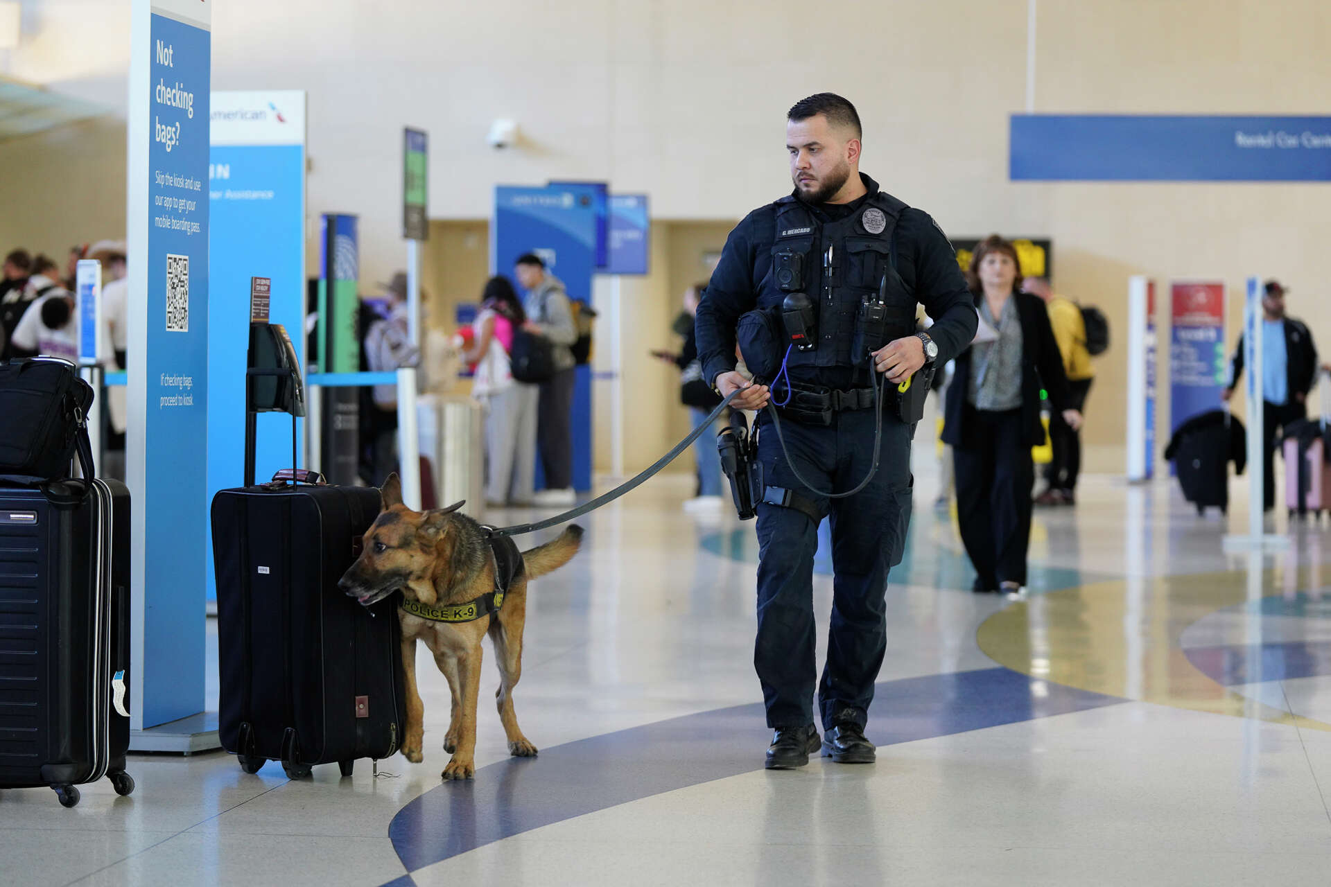 Two K-9 teams from San Antonio to help secure Super Bowl LVIII
