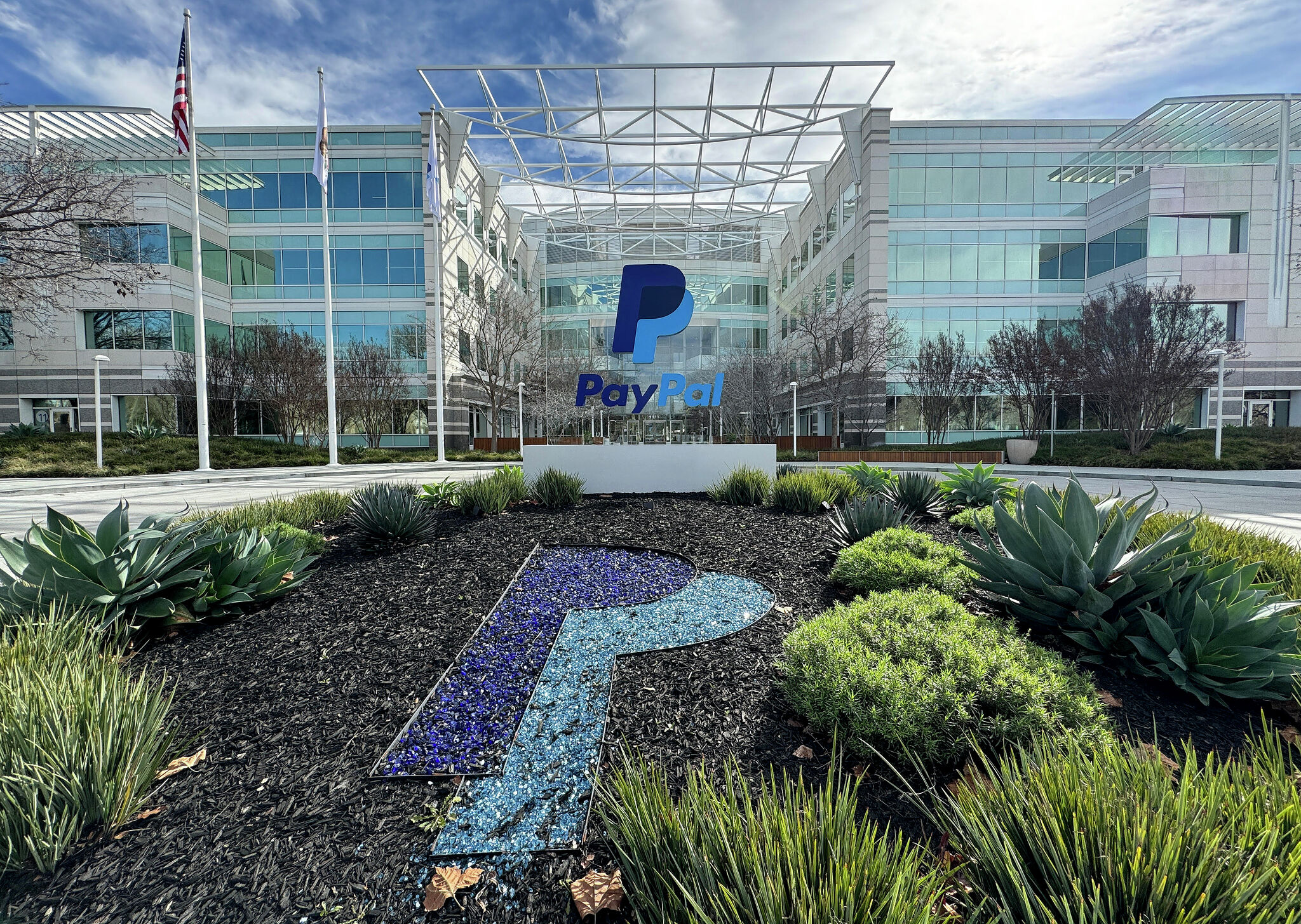 科技巨头PayPal宣布大规模裁员，圣何塞地区将裁员311人