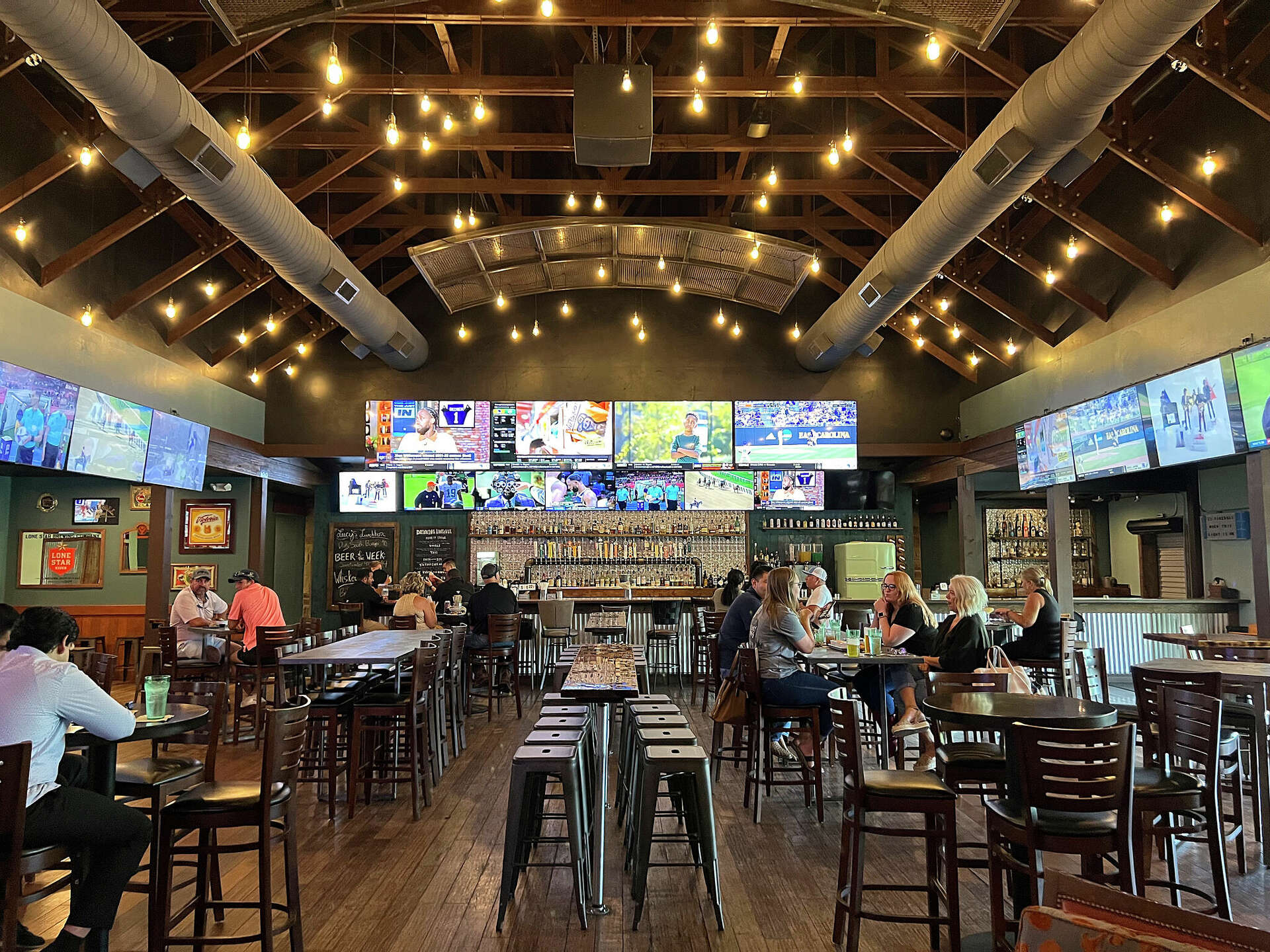 13 San Antonio restaurants and bars to watch Super Bowl LVIII