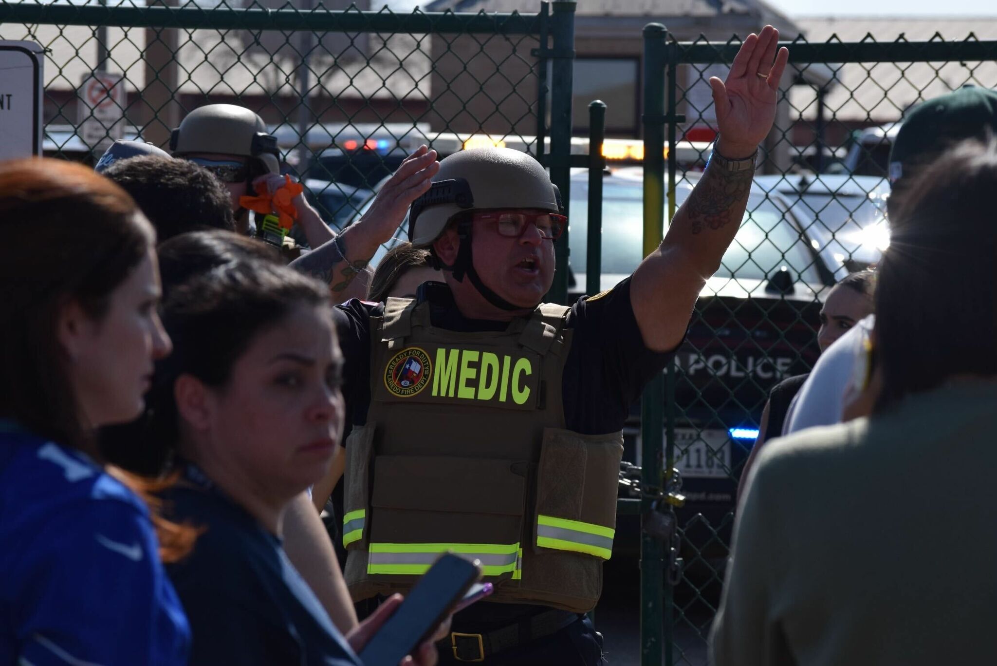Laredo Alexander HS locked down, suspect in custody after gun threat