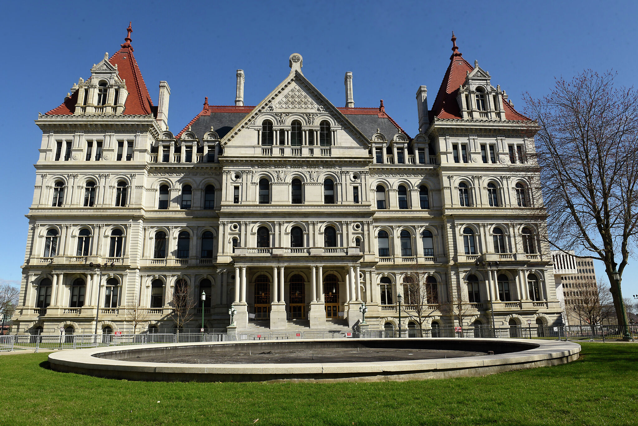 Commentary: Hochul is right to tear down the 'paper ceiling'