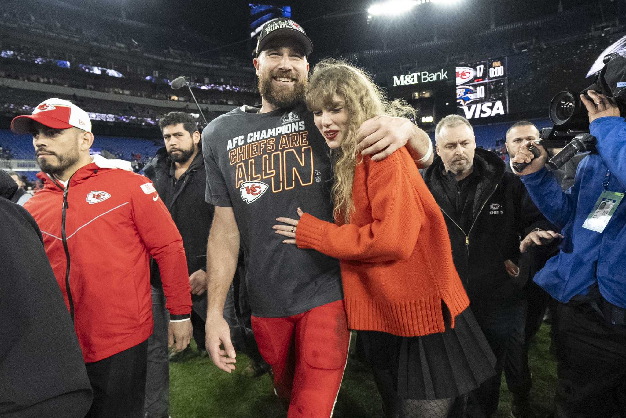 This 49ers player’s mom is boycotting Taylor Swift: ‘She’s dead to us’