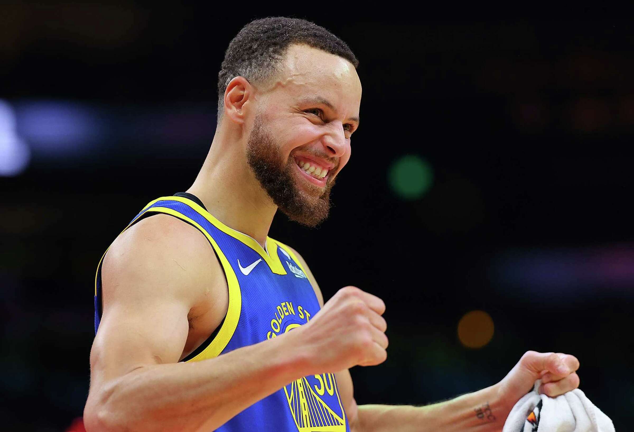 Steph Curry’s 60 points not enough as Warriors fall to Hawks in OT