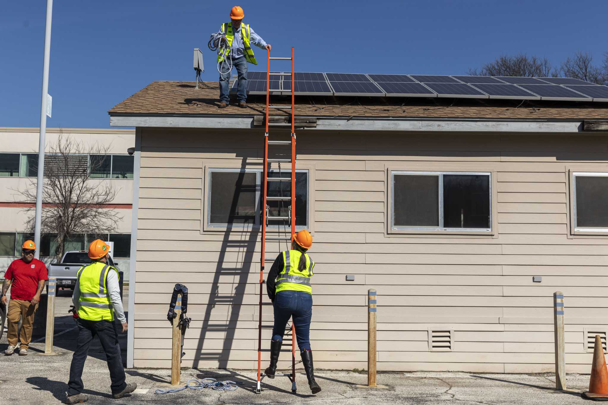 texas-leads-u-s-in-renewable-job-growth-as-energy-transition-rolls-on