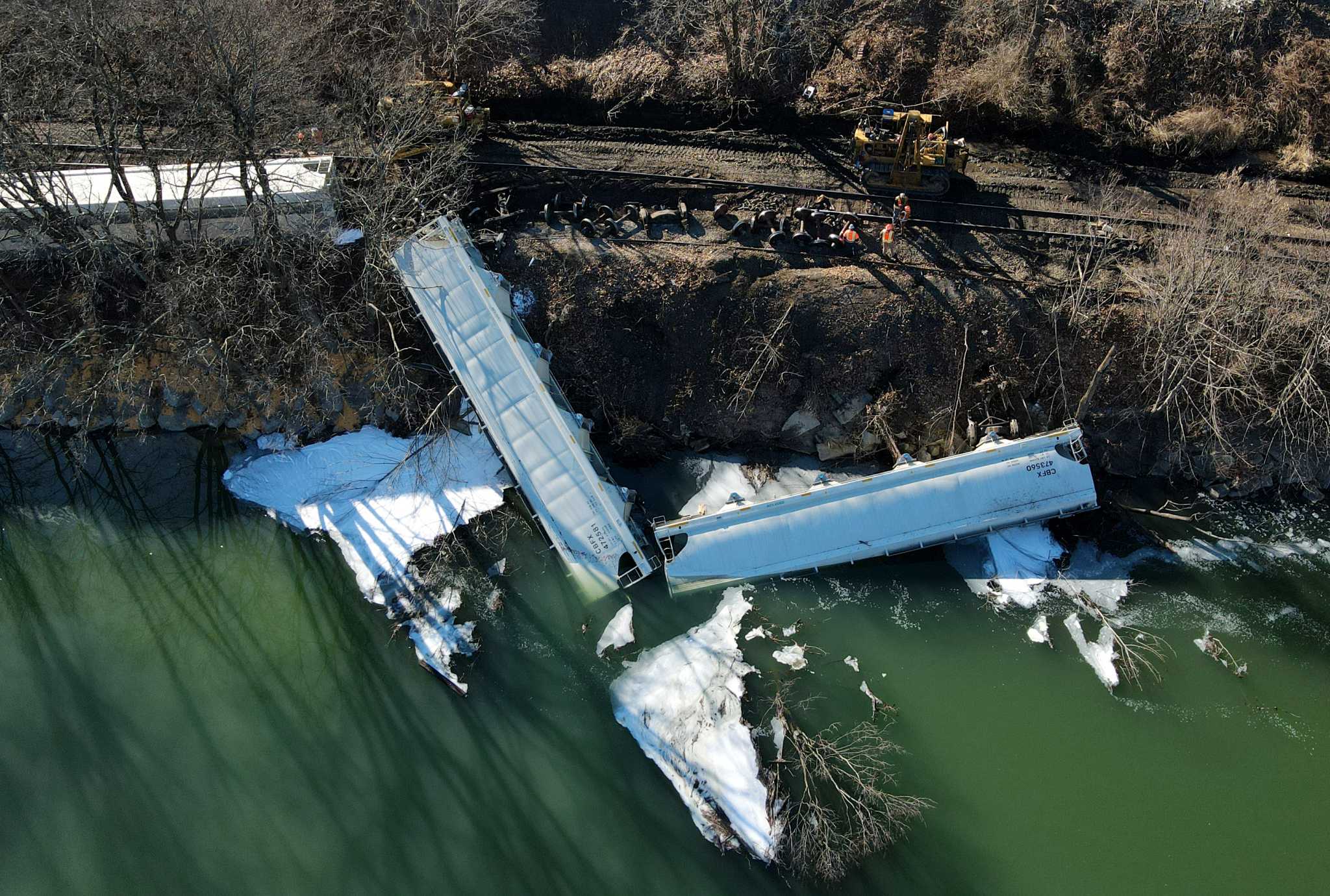 希少HENGE DASSEN morphosis, derailment Dumped Truck: The 2022 Mendon (USA) Level Crossing Collision