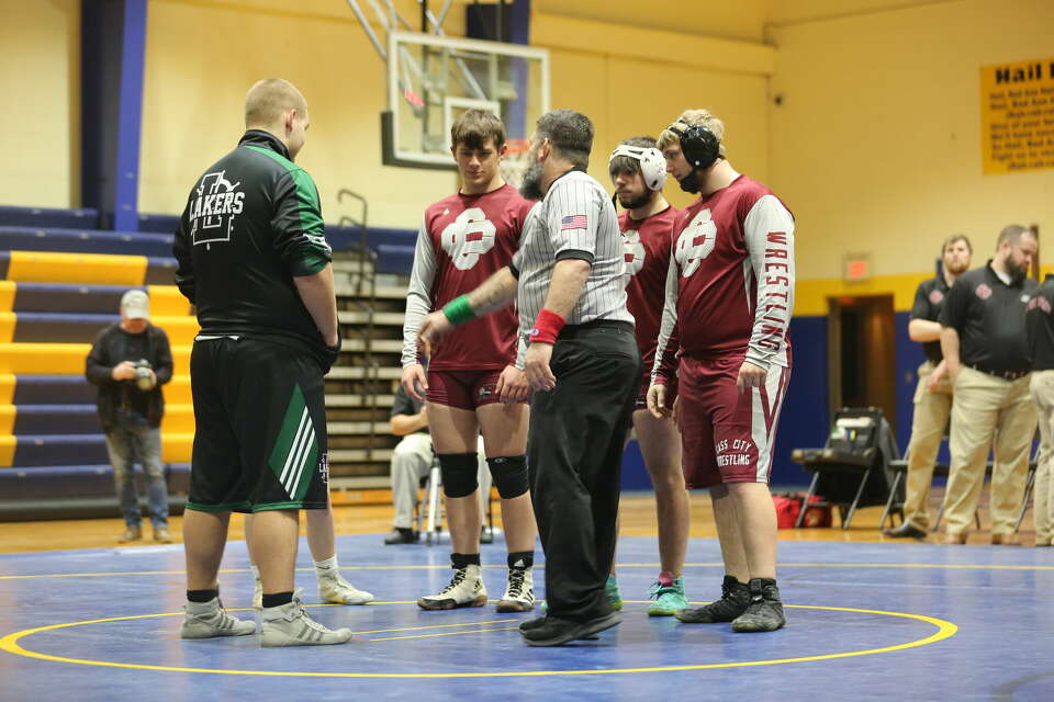 Cass City wins 8th straight wrestling team district title