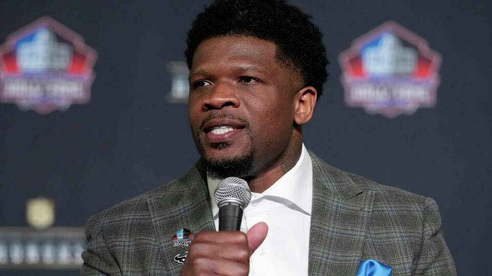 Andre Johnson, NFL Hall of Fame Class of 2024, speaks during a news conference at the NFL Honors award show ahead of the Super Bowl 58 football game Thursday, Feb. 8, 2024, in Las Vegas. The San Francisco 49ers face the Kansas City Chiefs in Super Bowl 58 on Sunday. (AP Photo/Godofredo A. Vásquez)