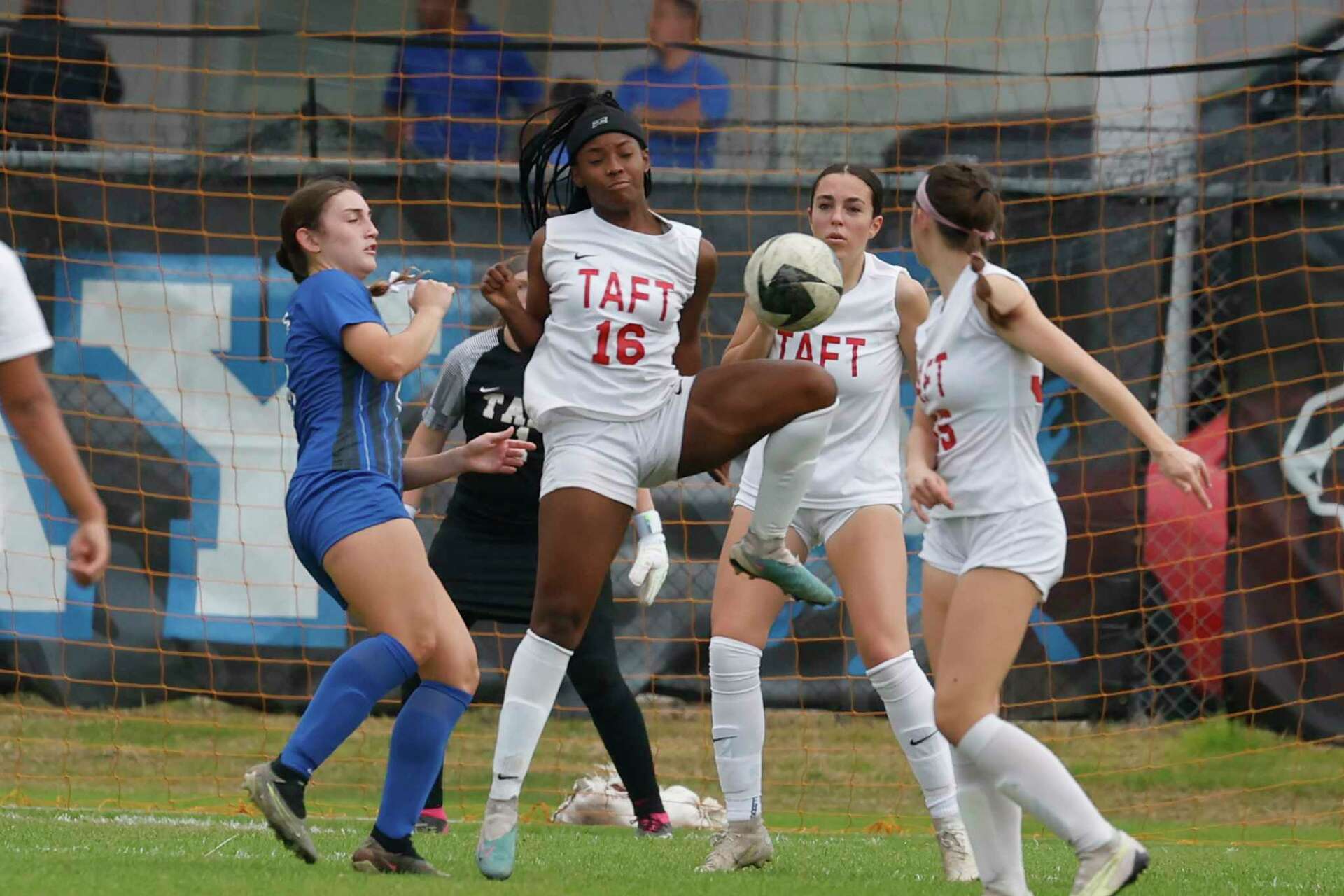 Mya Rangel Julissa Gonzalez, Matthews lead Taft to 7-1 win over Jay girls soccer