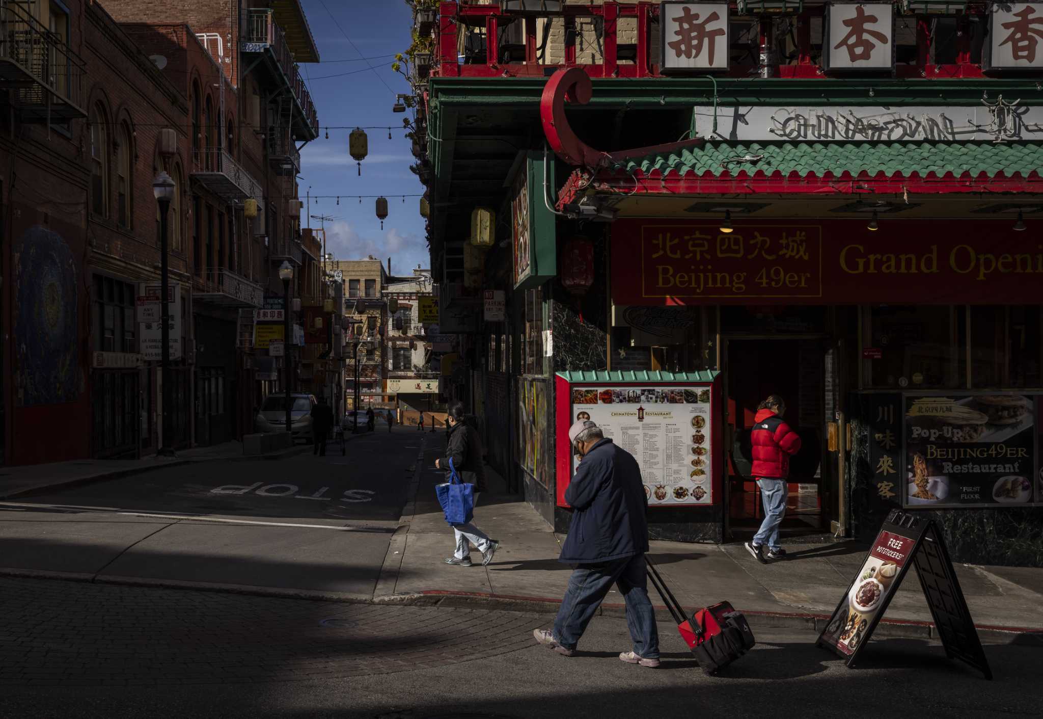 File:Chinatown street market (Unsplash).jpg - Wikimedia Commons