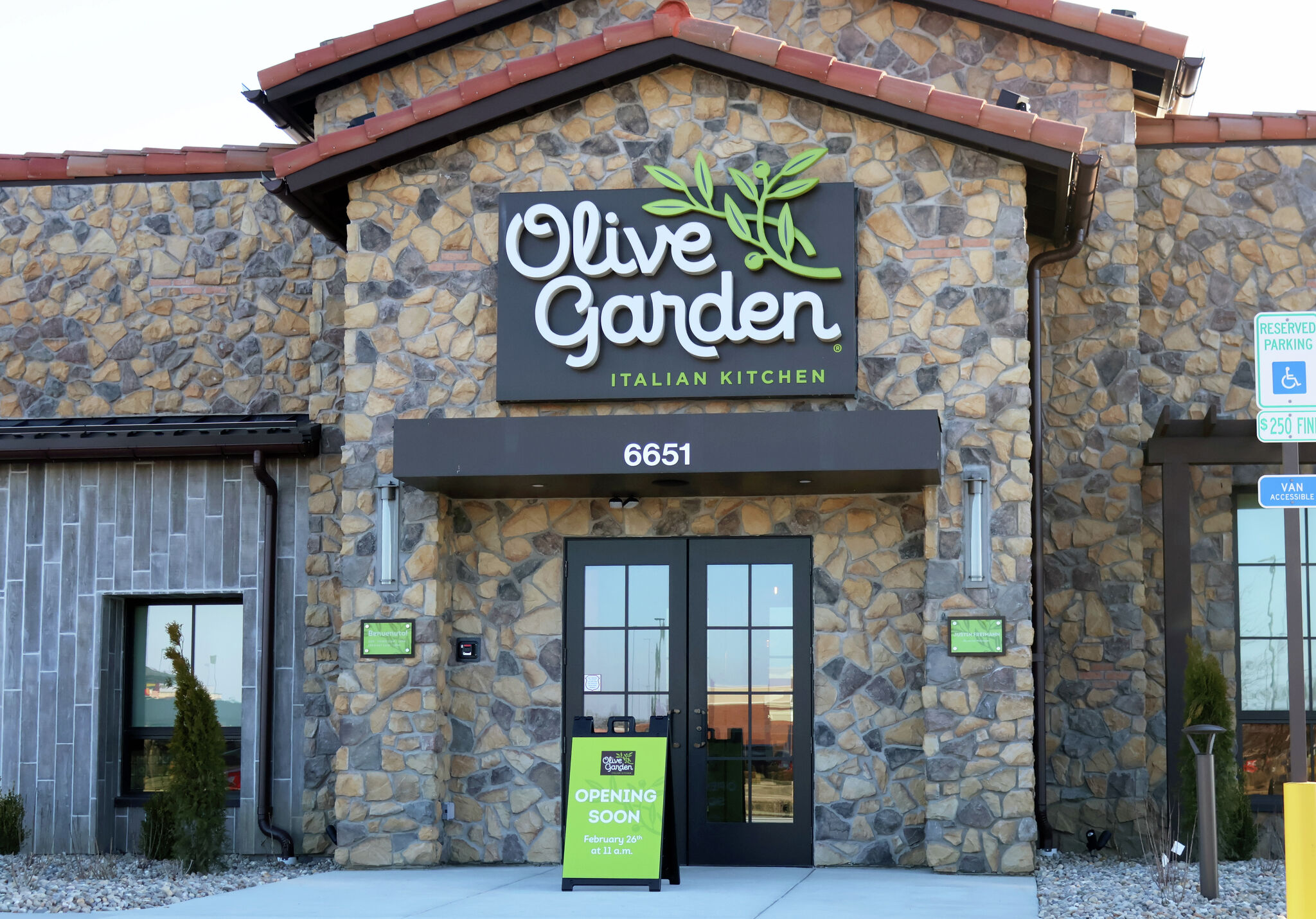 Opening Date Set For New Olive Garden